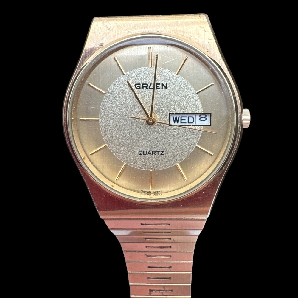Men's Gruen Quartz Gold Tone Watch Tested Works - Band Needs Repair